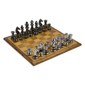 Boîte de jeu d'échecs personnalisée avec figurines plaquées argentées et design coloré pour jeu de table - Product Image 2