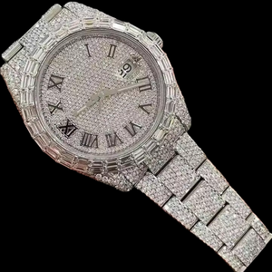 Reloj de Pulsera de Diseño Clásico con Diamantes Moissanite Baguette y Redondos, Estilo Números Antiguos, Regalo para Alguien Especial - Product Image 1