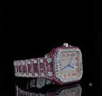 Montre de luxe pour femme avec cadran rectangulaire serti de diamants et d'accentuations en rubis, mouvement à quartz analogique, bracelet en acier inoxydable, cadran de 30 mm