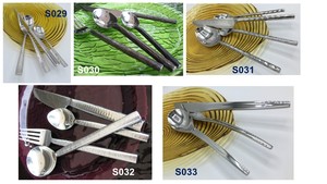Juego de Cubiertos Modernos Plateados, Cuchara de Acero Inoxidable Duradera con Mango Largo y Acabado Espejo, Vajilla para Bodas - Product Image 1