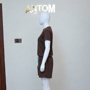 Ensemble décontracté pour femmes, nouvelle mode 2024, respirant, logo personnalisé, ensemble deux pièces, 100% coton, respectueux de l'environnement - Product Image 3