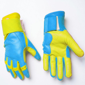 Gants de frappe en cuir SAAR INDUSTRIES, noir et blanc, rembourrés, fermeture auto-agrippante, unisexe, adulte, entraînement, main gauche, écologiques, durables - Product Image 4