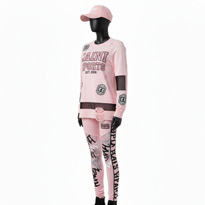 Ensemble haut et legging de sport premium pour femme, 240 GSM, coton polyester rose, toucher lisse, empiècements en mesh, logo imprimé, ensembles pour femmes - Product Image 4