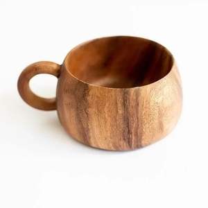 Tasses en bois de qualité supérieure, conçues pour une utilisation durable, avec une finition intérieure lisse et confortables pour une consommation quotidienne. - Product Image 3