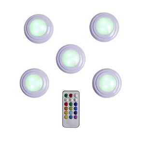 Faretto <span class=keywords><strong>LED</strong></span> 5 RGB <span class=keywords><strong>con</strong></span> <span class=keywords><strong>telecomando</strong></span> - Product Image 2