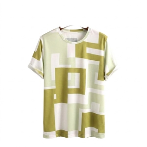 เสื้อยืดผู้ชายแขนสั้นทรงปกติ สีพื้น ระบายอากาศได้ดี เป็นมิตรกับสิ่งแวดล้อม น้ำหนัก 300 กรัม คอวี สวมใส่สบาย รับสั่งทำแบบ DTG DTF พิมพ์ลาย - Product Image 4