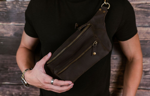 Bolso Bandolera de Cuero Genuino Vintage Hecho a Mano, Estilo Mensajero Moderno para Hombres y Mujeres - Product Image 4
