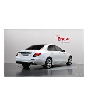 เมอร์เซเดส-เบนซ์ อี-คลาส อี300 4MATIC Exclusive ปี 2019 ระยะทาง 94,318 กม. เกียร์อัตโนมัติ พวงมาลัยซ้าย เบาะหนัง มาตรฐานไอเสียยูโร 5 - Product Image 2