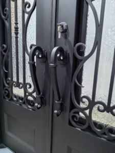 Royal Luxury Modern-style Rust-resistant Wrought Iron Entry Main Door <b>Swing</b> Manual Operation Easy Assemble Finished Surface - Product Image 5