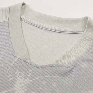 Maillot de football durable personnalisé avec logo d'équipe, séchage rapide, anti-humidité, vêtements de sport pour clubs - Product Image 3