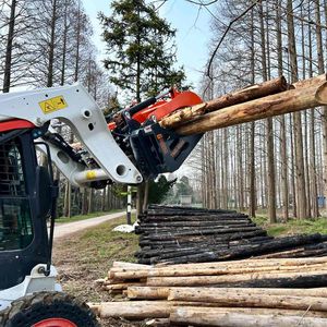 Pinza a scheletro per skid steer da 72 pollici, attacco universale, apertura braccio 34 pollici, spaziatura denti 3 pollici, capacità di carico 2600 libbre, TMG SG73 - Product Image 4