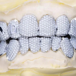 Hip Hop Custom 925 Silver Iced Out Teeth Grillz Iced Out Moissanite Diamond Grillz Teeth Silver Jewelry Best Price - Product Image 4