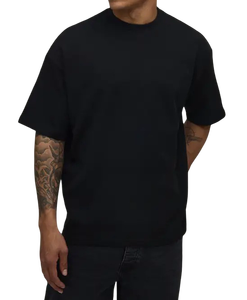 Camiseta de algodón 100% estilo streetwear, oversize con hombros caídos, personalizada, de alta calidad, estampada, de tela gruesa para hombre - Product Image 1