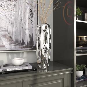 Vase de table en métal de luxe pour la décoration de table, l'aménagement d'étagères et la décoration de bureau, avec un aspect et une texture haut de gamme - Product Image 4