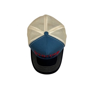 Casquette Trucker personnalisée à 5 panneaux avec dos en maille et fermeture Snapback, logo brodé, fabricant en gros - Product Image 3