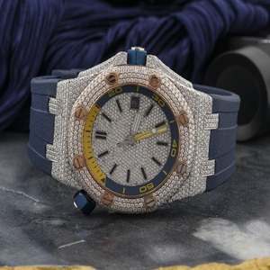 Reloj Iced Out de Moissanita con Correa Azul, Esfera Bicolor Oro y Plata, Estilo Buzo, Joyería Hip Hop, Reloj de Lujo Bustdown - Product Image 1