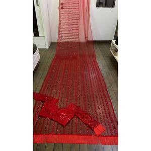 ชุดส่าหรีงานแต่งงานสวยงาม ประดับด้วยงานปักเลื่อมและด้าย - Product Image 5