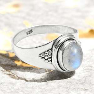 Simple Design Rainbow Moonstone Gemstone <b>Ring</b> In 925 <b>Sterling</b> <b>Silver</b> Bezel <b>Set</b> Oval Cut Gemstone Boho <b>Ring</b> At Reasonable Price - Product Image 1