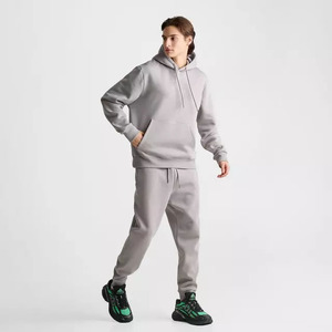 Conjunto deportivo slim fit para hombre, de algodón grueso, de secado rápido, ecológico, transpirable, con capucha para invierno, personalizable. - Product Image 2