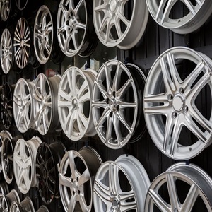 สัมผัสประสบการณ์ที่ดีที่สุดด้วยล้อแม็กซ์อัลลอยด์ดีไซน์ขอบลึก สีเงินอะลูมิเนียม คุณภาพพรีเมียม - Product Image 5