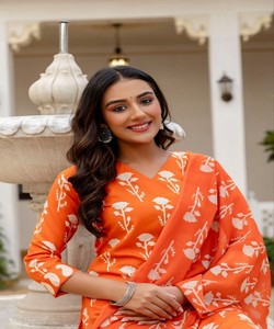 เสื้อผ้าฝ้ายผสมพิมพ์ลายดิจิทัล ดีไซน์ทันสมัย สวมใส่ได้ทุกวัน พร้อมผ้าคลุมไหล่ ราคาขายส่ง เสื้อผ้าชาติพันธุ์ สีส้ม ทอลาย ดีไซน์ล่าสุด - Product Image 2