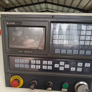 Torno de Metal CNC de Segunda Mano CCK6140 1000mm, Torno Inteligente, Máquina Herramienta Automática - Product Image 4