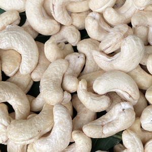 Factory Directly High Quality W180 Raw Cashew <b>Nuts</b> Vietnam with Custom Packaging 24 Months Shelf Life From Santigo - Product Image 1