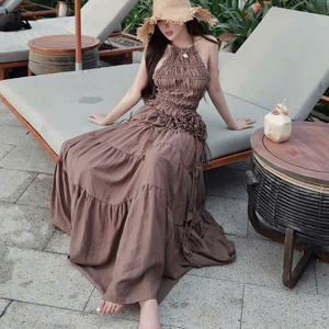 Ensemble deux pièces d'été pour femmes, vêtements confortables, mode naturelle, lavables, emballage personnalisé, fabriqué au Vietnam. - Product Image 1