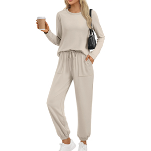 Ensemble de survêtement décontracté deux pièces pour femme Jimieson Apparel, ensemble de pyjama, vêtements de détente, survêtement, impression personnalisée - Product Image 2