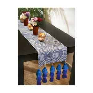 2024 personnalisé bleu glands nappe décorations couleur unie coton géométrique à la main Table brodé chemin pour un usage domestique - Product Image 1