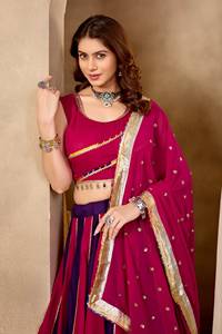 Lehenga Choli Traditionnel pour Femme en Coton avec Dentelle Fantaisie et Broderie Miroir, Ornements de Paillettes, Longueur Ras du Sol, Spécial Navratri pour Soirée - Product Image 1