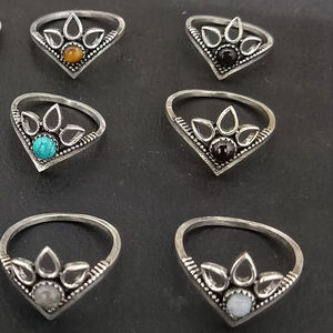 Anillos de dedo de latón de diseñador hechos a mano, joyería de boda india bohemia de moda para cristianos, para compromisos - Product Image 1