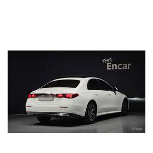 Mercedes-Benz Clase E E200 Avantgarde 2024, 25.444 km, Caja de Cambios Automática, Volante a la Izquierda, Cámara Trasera - Product Image 2