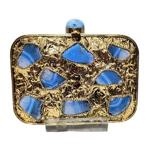 กระเป๋าคลัทช์ลายฉลุสีน้ำเงินรอยัล ปี 2026 ประดับมุกและเพชร รุ่น MOP BAG สำหรับสุภาพสตรี ราคาขายส่งจากอินเดีย - Product Image 1