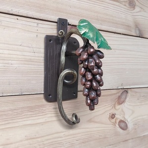 Manija de Puerta Tradicional de Hierro Forjado Resistente al Óxido, Fácil de Instalar, con Motivo de Vid, Accesorio Decorativo para Portones - Product Image 3