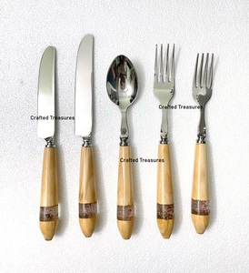 Ensemble de couverts en acier inoxydable de style européen de luxe, avec manche en bois vintage, écologique, finition miroir haute brillance, durable, pour mariage - Product Image 5