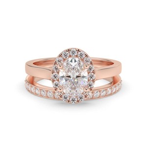 Bague de fiançailles ovale Halo avec alliance assortie, diamant de laboratoire de 0,80 ct en or 18 carats et platine - Product Image 1