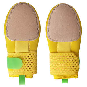 Guantes de Neopreno para Béisbol y Sóftbol, Alta Protección, con Correa de Compresión Segura para la Muñeca - Product Image 1