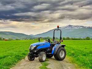 Tracteur Solis avec attache de motoculteur rotatif, véhicule agricole 4x4, cultivateur robuste, équipement de labour, machine agricole - Product Image 6