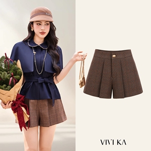 Jupe-short taille haute marron à carreaux pour femme, fermeture boutonnée, style preppy, tissu en laine tissée, coupe classique LEVI - Product Image 1