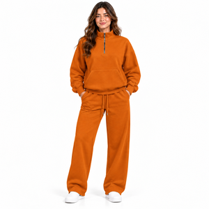 Ensemble deux pièces en polaire pour femme - Tenue confortable d'hiver avec sweat à capuche et pantalon de survêtement - Ensemble décontracté pour la maison - Product Image 1