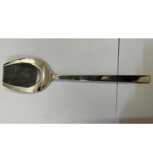 Meilleure cuillère en acier inoxydable Surface polie miroir Vaisselle élégante Meilleure vente Essentiels de cuisine modernes Style simple et durable - Product Image 1