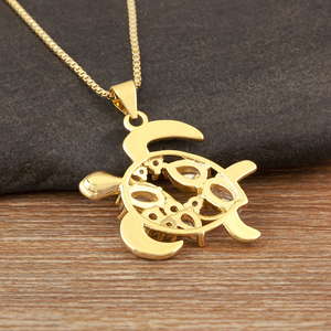 Collana con Ciondolo a Forma di Tartaruga in Cristallo Zircone Lucido QIKU, Design Traforato, Gioiello di Lusso Leggero per Donna e Uomo, Regalo per Feste - Product Image 6