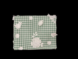 Tela de Algodón a Cuadros Verde Salvia y Blanco de Primera Calidad con Bordado Floral Blanco en 3D - Material para Apliques de Diseño - Product Image 3