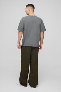 เสื้อยืดผ้าขนาดใหญ่สไตล์โมเดิร์น ลำลอง สตรีทแวร์ ใส่สบาย ระบายอากาศได้ดี ผ้าฝ้ายนุ่ม สำหรับผู้ชาย ผู้หญิง ยูนิเซ็กซ์ แฟชั่นท็อป คุณภาพพรีเมียม ทรงพอดีตัว - Product Image 2