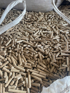Pellets de Madera Premium Hechos en Vietnam, Calidad de Exportación, Suministro OEM, Socio Confiable en Combustible de Biomasa - Product Image 1