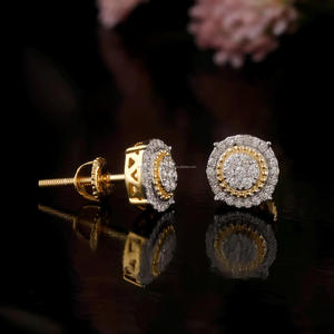 Pendientes de Plata 925 con Moissanita, Baño de Oro, Diseño de Racimo, Redondos 3D, Estilo Hip Hop, para Compromiso, Boda o Aniversario - Product Image 1