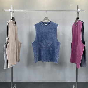 เสื้อกล้ามผู้ชายสีเทา คอกลม ผ้าฝ้าย 100% ระบายอากาศได้ดี ทรงปกติ สีพื้น โลโก้ด้านหน้า เสื้อกีฬา - Product Image 4