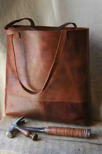 Bolsos de cuero genuino color marrón para mujer en venta a precio asequible con impresión de logotipo personalizado, bolsa de compras y cartera ecológicas. - Product Image 3