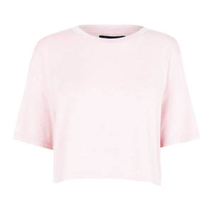 Top corto moderno para mujer, tela transpirable, corte moderno, ideal para entrenamientos o días informales, con un look fresco y elegante. - Product Image 1